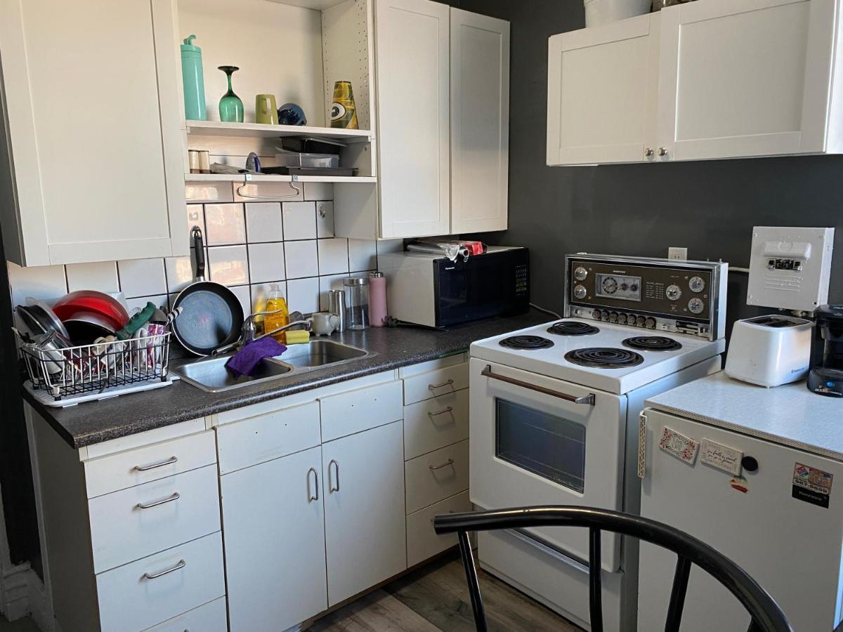 Maryland Homestay In Winnpeg Downtown Уинипег Екстериор снимка